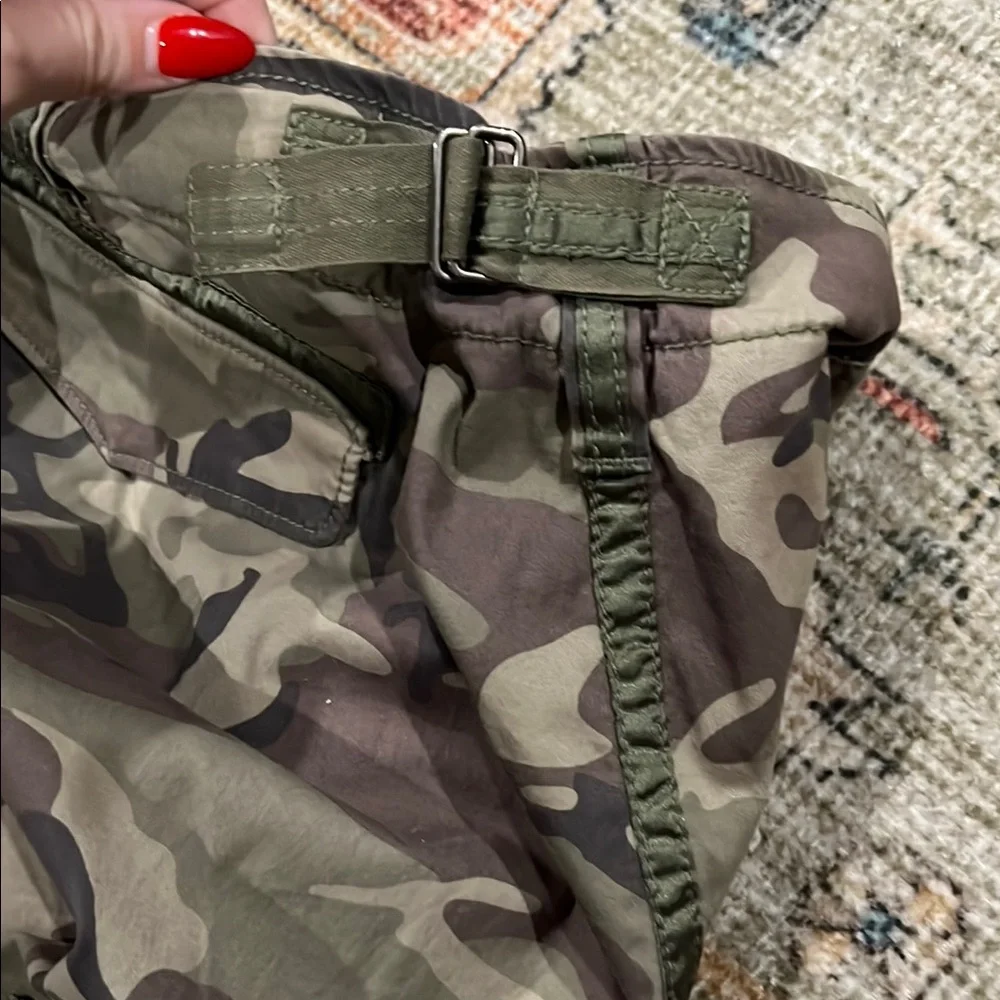 Abercrombie & Fitch Camouflage Cargo Pants sz 20 short - Picture 5 of 7